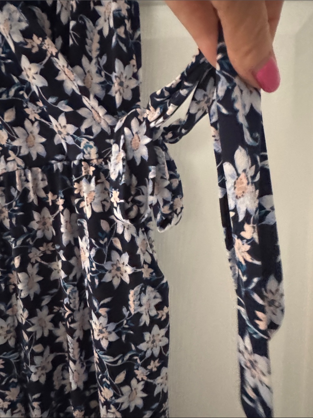 Dress Subcategory Identification - Picture 4 of 5